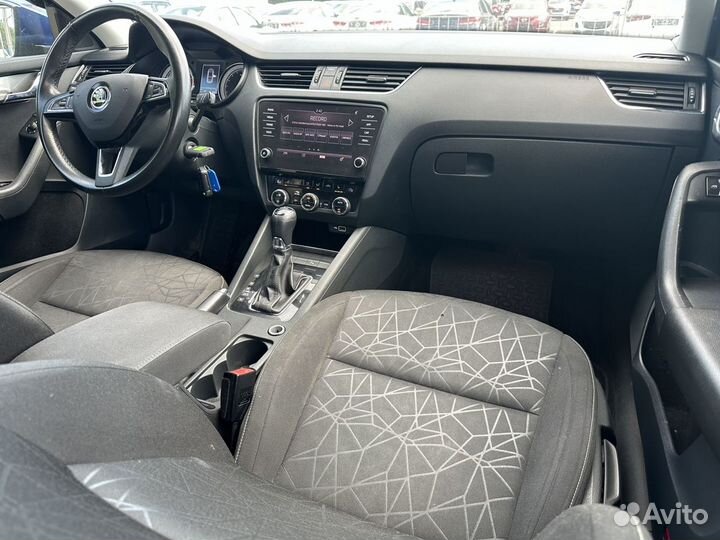 Skoda Octavia 1.6 AT, 2019, 67 513 км