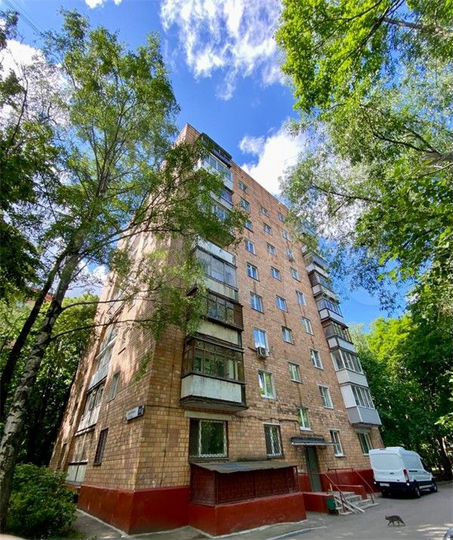 2-к. квартира, 42,1 м², 1/9 эт.