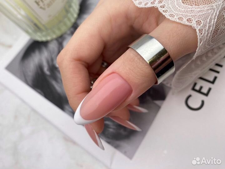 Маникюр, педикюр в 4 руки, наращивание ногтей