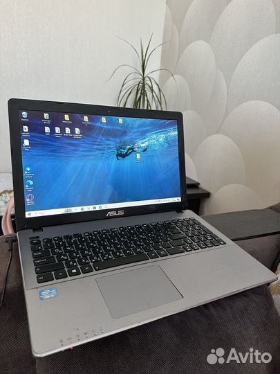 Ноутбук Asus