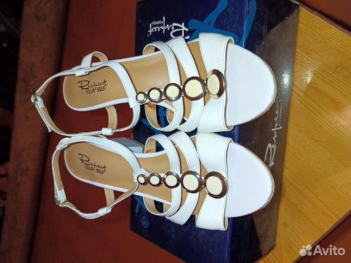 Босоножки женские 36 размер бу