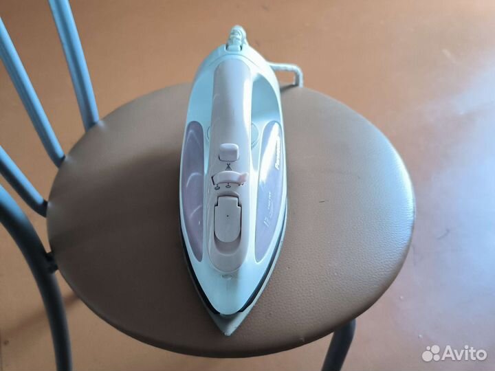 Утюг Panasonic NI-A235TS