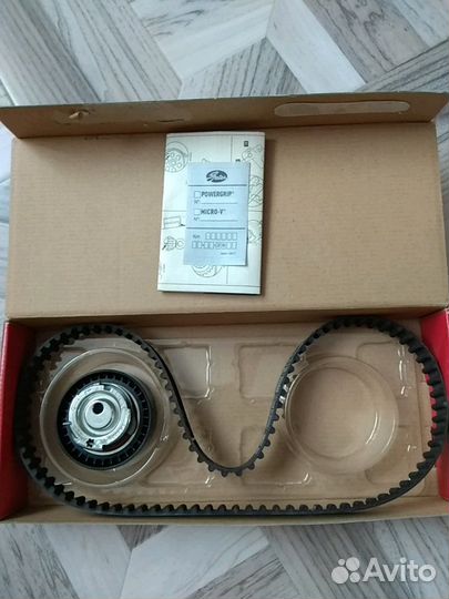 Для Логана, новый набор ремень грм+ролик gates K01