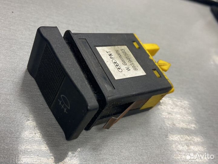 Кнопка противотуманки Audi 80 893941563