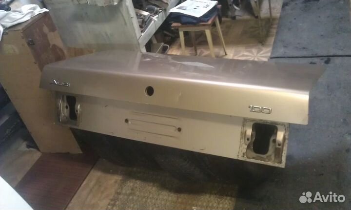 Крышка багажника Audi 100, 44кузов, С3