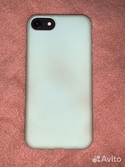 Чехлы на iPhone 8