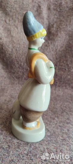 Статуэтка Пастушок с барашком. зхк Полонное