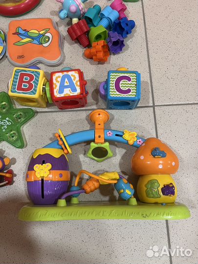Бизиборд, сортеры, кубики детские игрушки пакетом