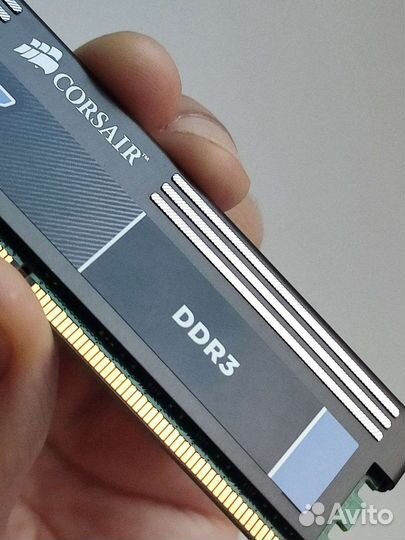 Оперативная память 8Гб (2x4) Corsair 2000 XMS3