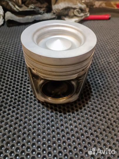 Dc13 scania поршня