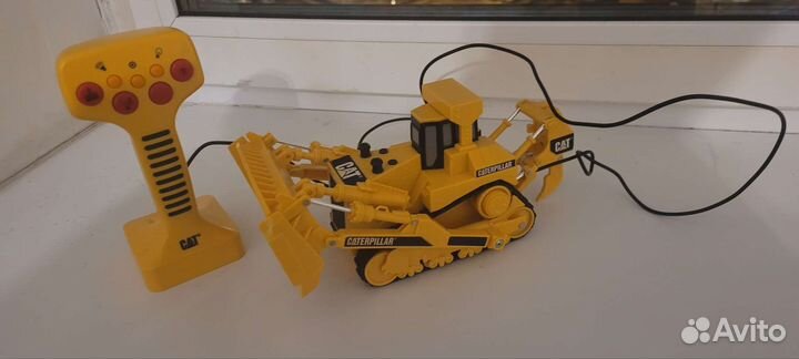 Бульдозер CAT