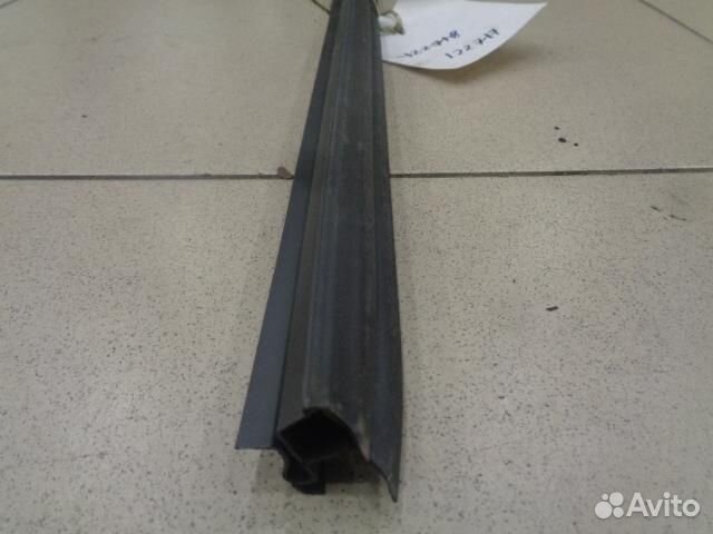 Уплотнитель стекла двери задней левой (бархотка в