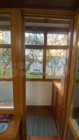 4-к. квартира, 60 м², 1/5 эт.