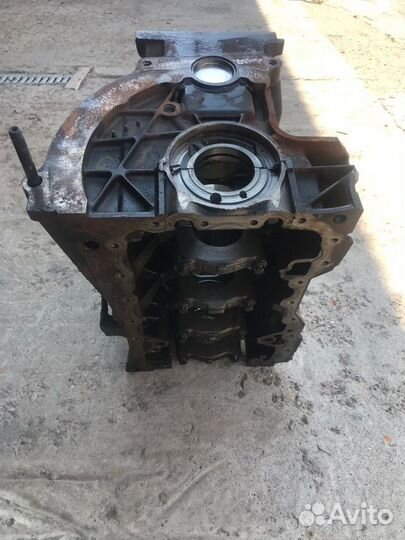 Блок цилиндров (Блок Двигателя ) Renault Duster