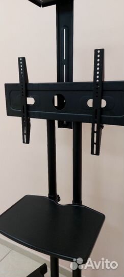 Мобильная стойка для телевизора
