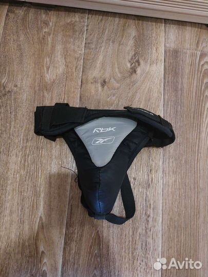 Хоккейная вратарская ракушка