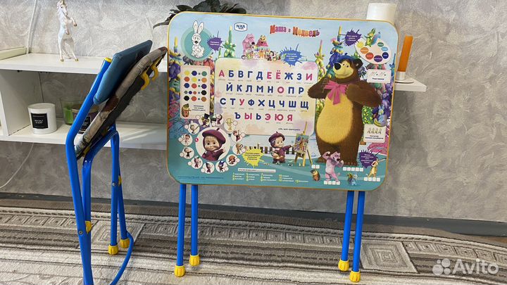 Столик развивающий и стульчик для детей