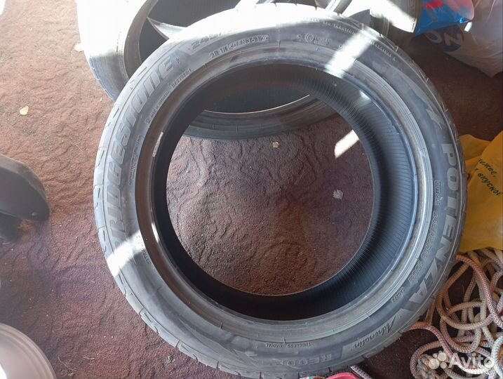 Bridgestone Potenza RE002 Adrenalin 245/45 R18