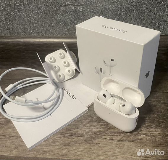 Беспроводные наушники новые