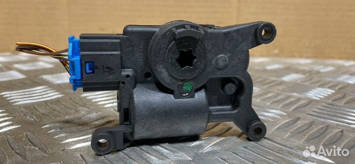 Моторчик заслонки печки Volkswagen Tiguan 2 2018