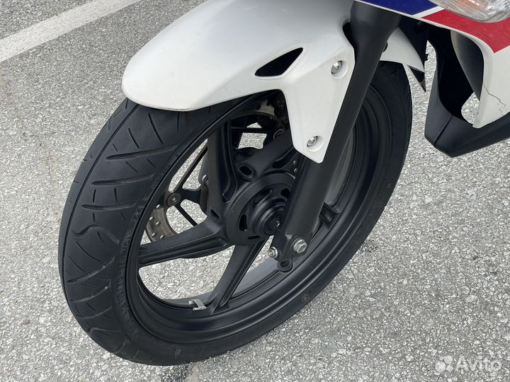 Honda cbr250r