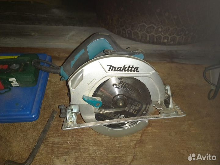 Makita HS 7601 пила дисковая, 1200Вт
