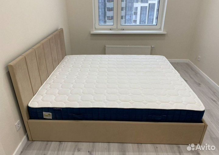 Кровать двуспальная