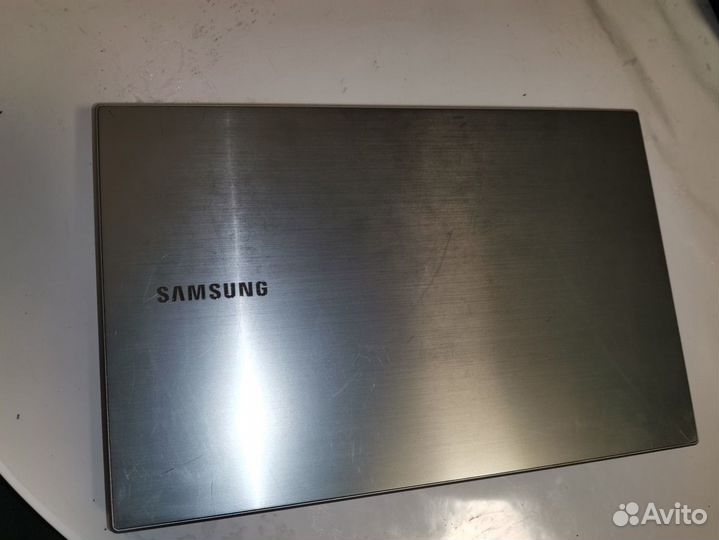 Ноутбук Samsung np300v5a