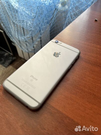 iPhone 6S, 64 ГБ