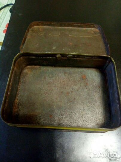 Жестяные банки времен СССР