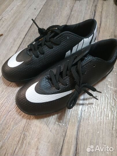 Детские футбольные сороконожки 32.-33 размер