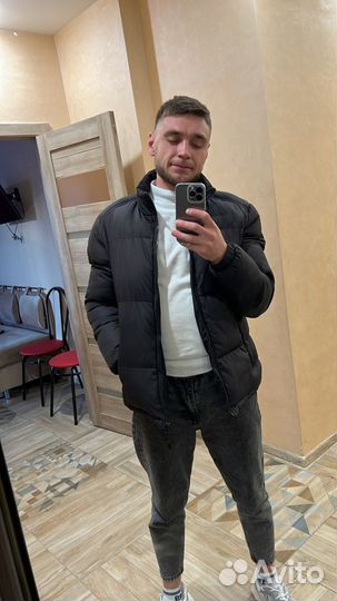 Администратор отеля гостиницы ночного клуба