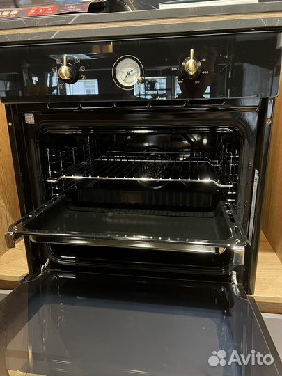 Духовой шкаф