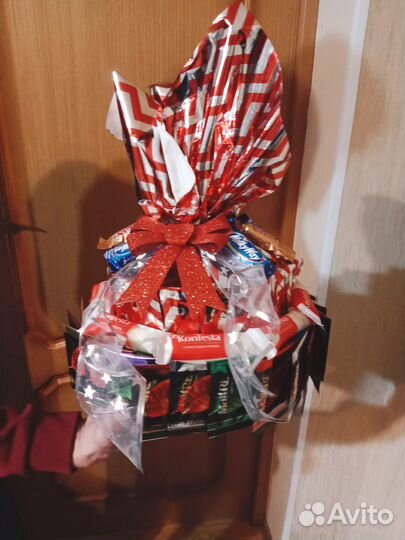 Торты из сладостей для взрослых и детей