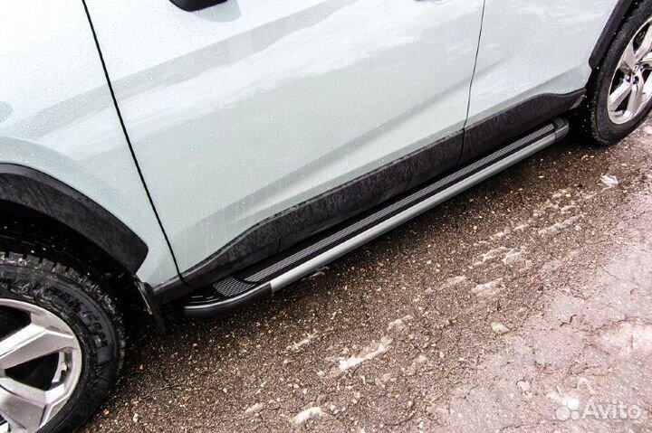 Алюминиевые пороги для Toyota RAV4 (2019+)