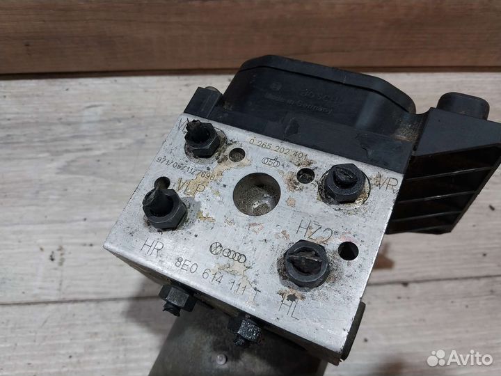 Блок ABS Volkswagen Passat B5 8E0614111T