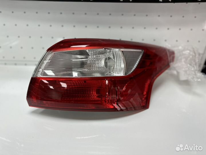 Фонарь задний ford focus 3 до рест
