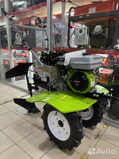 Мотоблок Honda + поворотный плуг