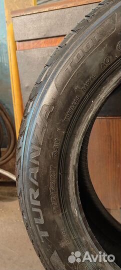 Bridgestone Turanza T001 215/55 R17