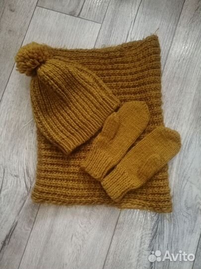 Комплект шапка и снуд женский