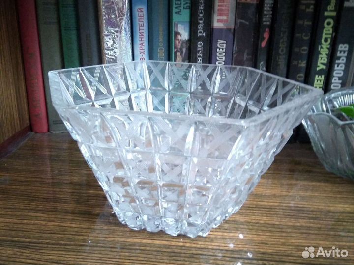 Ваза хрустальная