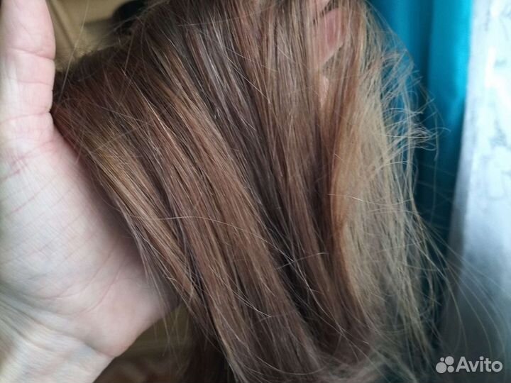 Натуральные волосы на трессе