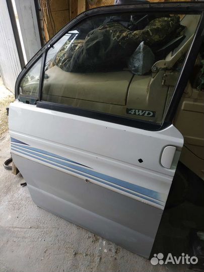 Дверь левая mazda bongo frendi