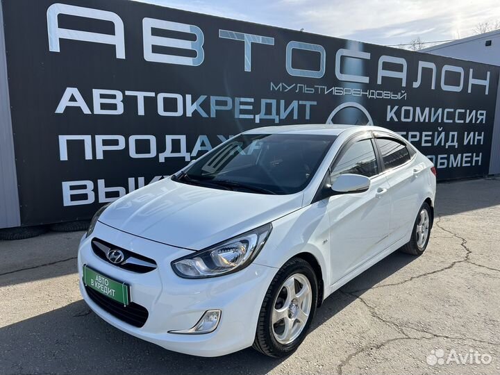 Hyundai Solaris 1.6 AT, 2012, 130 100 км