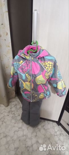 Костюм(куртка,штаны) на девочку весна осень 110