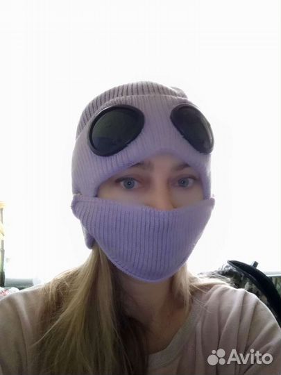 Шапка с защитой от ветра и солнцезащитными очками