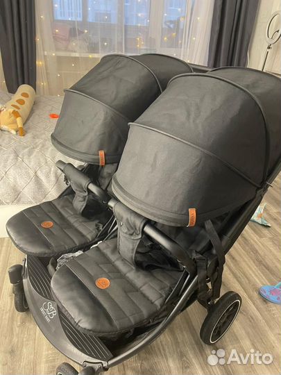 Коляска для двойни