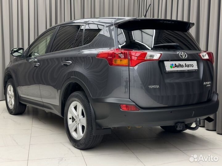 Toyota RAV4 2.2 AT, 2013, 120 800 км