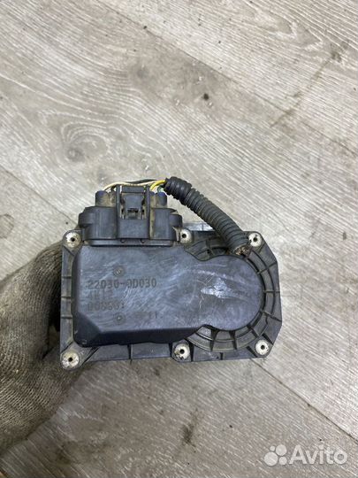 Дроссельная заслонка Pontiac Vibe