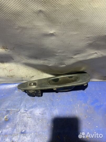 Кнопка стеклоподъемника задняя L hyundai lantra j2